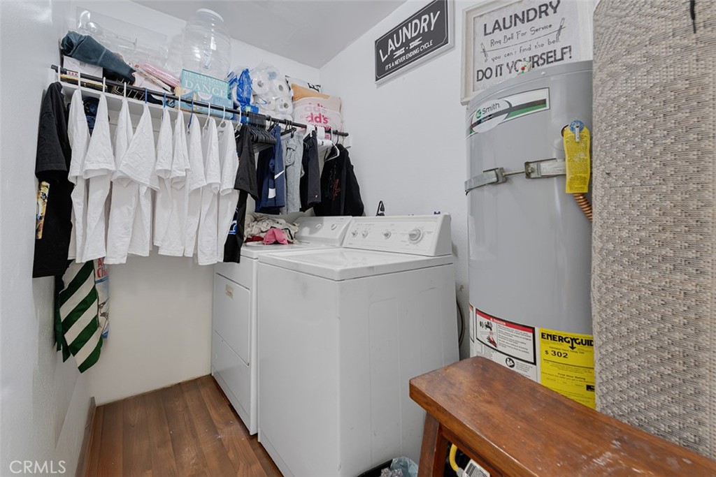 1553 Dennis Place