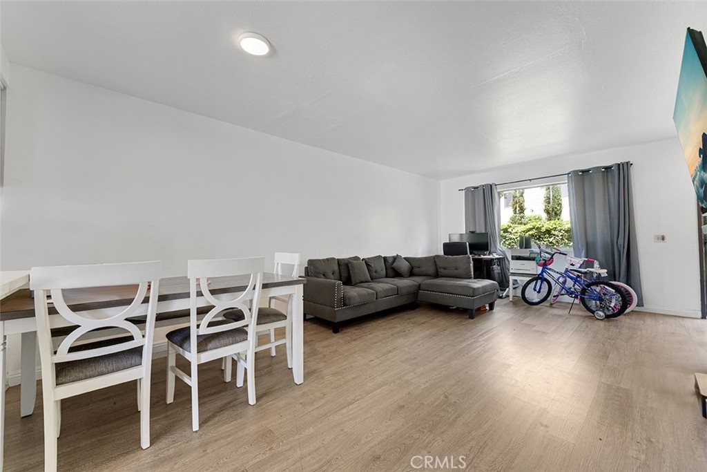1553 Dennis Place