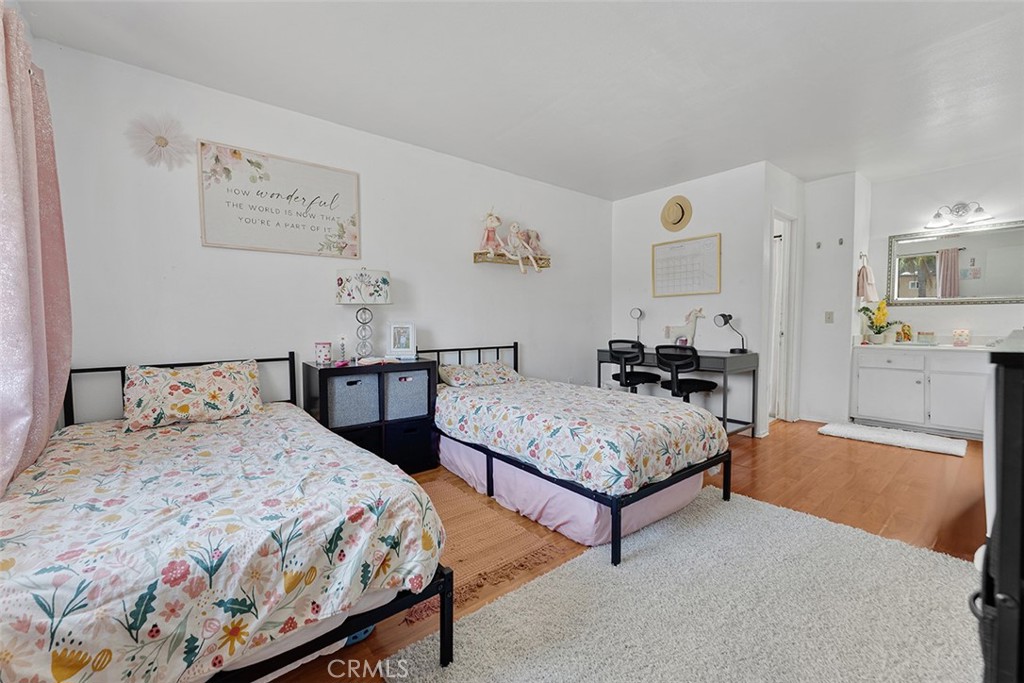 1553 Dennis Place