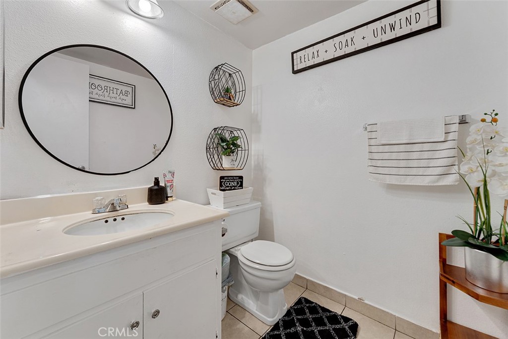 1553 Dennis Place