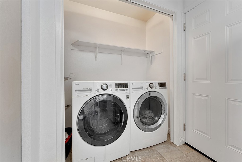 1553 Dennis Place