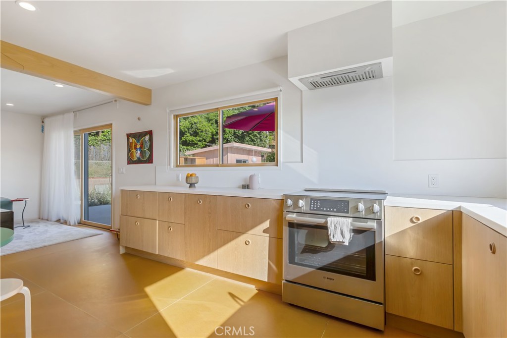 6236 Springvale Drive