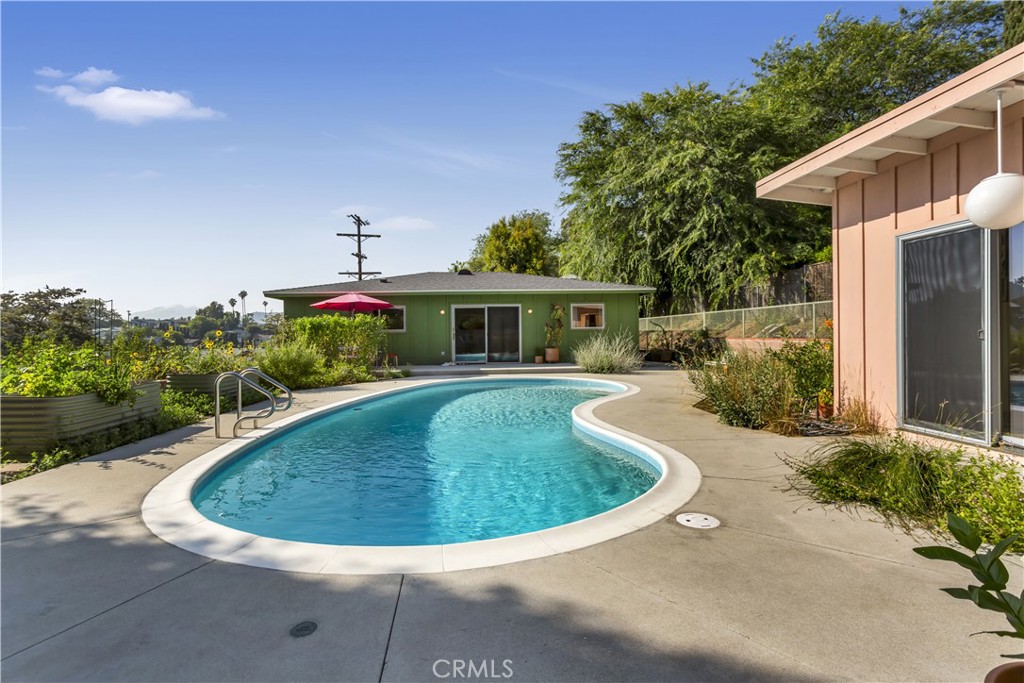 6236 Springvale Drive