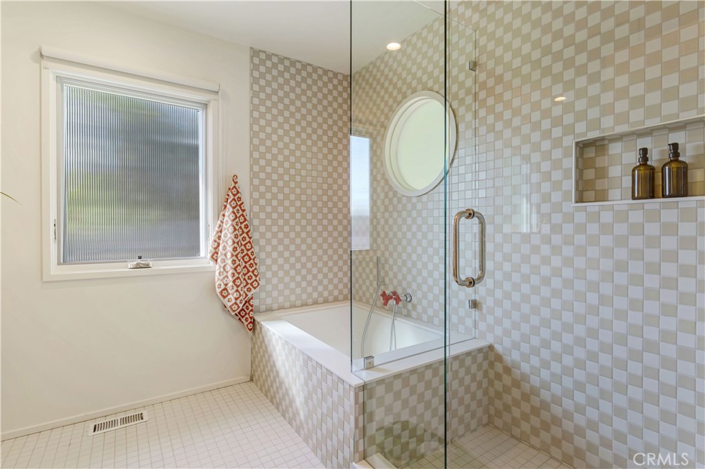 6236 Springvale Drive