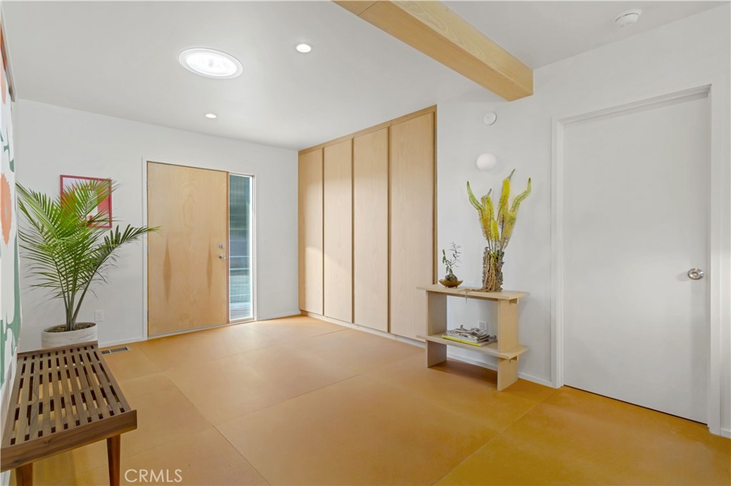 6236 Springvale Drive