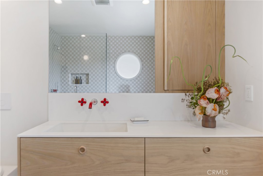 6236 Springvale Drive