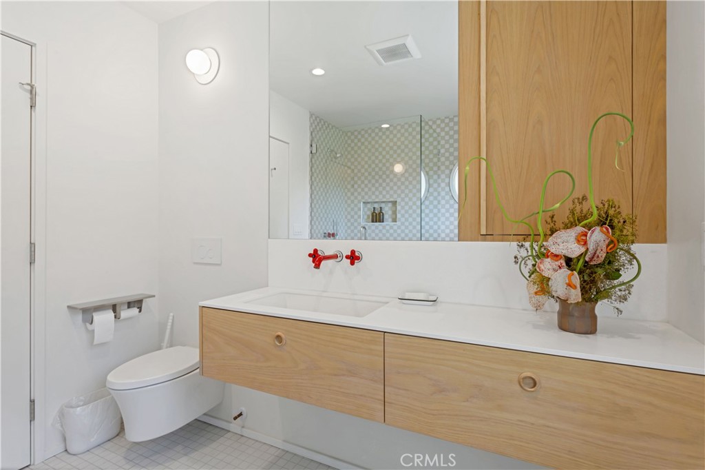 6236 Springvale Drive