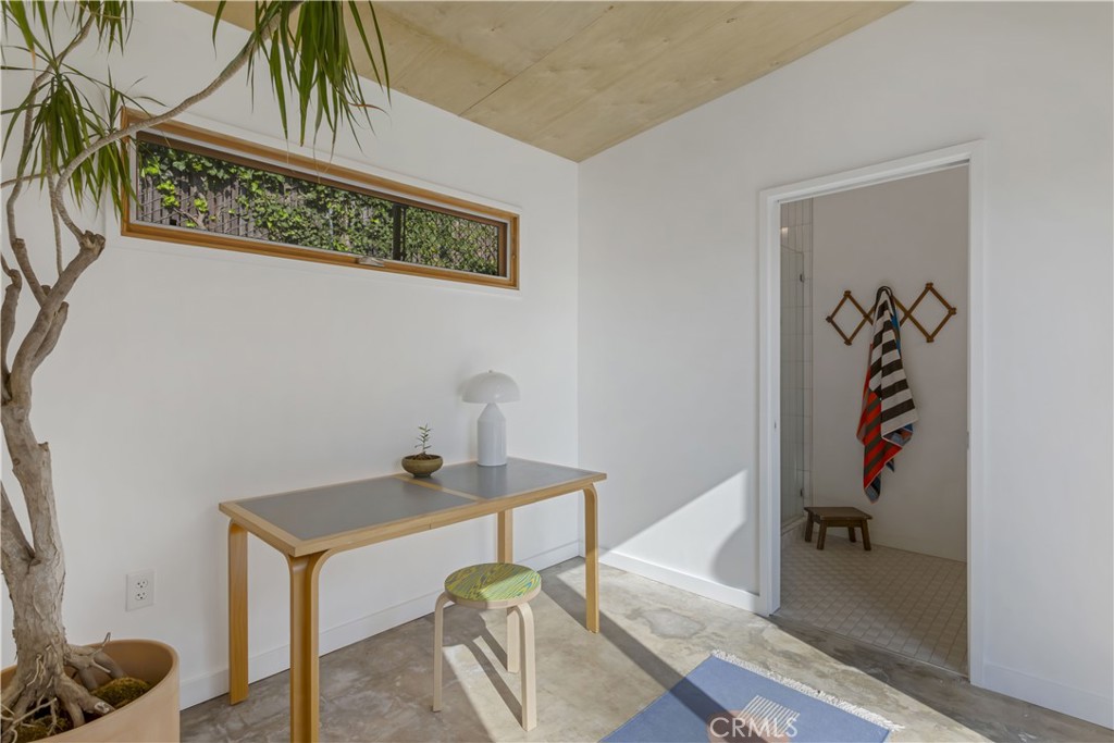 6236 Springvale Drive