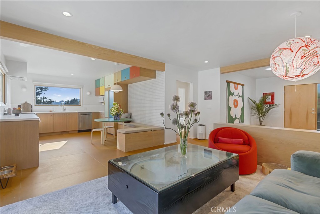 6236 Springvale Drive