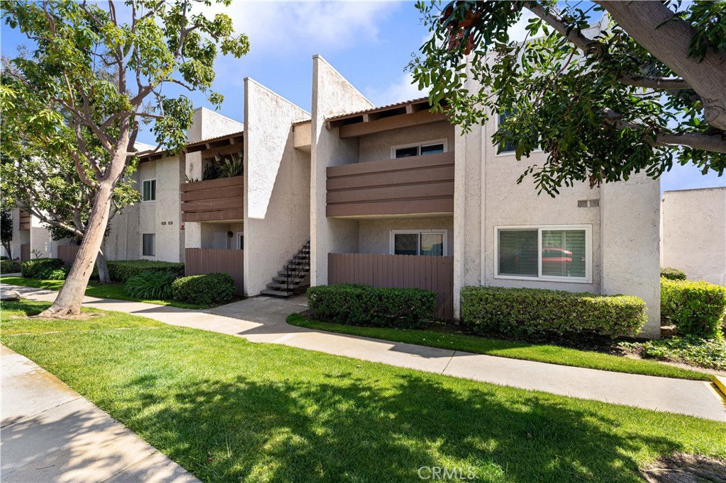 17522 Vandenberg Lane 3
