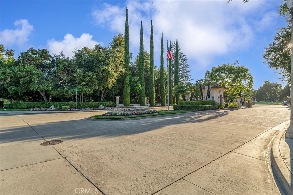 2388 Northview Circle