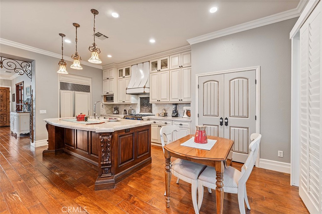 2388 Northview Circle
