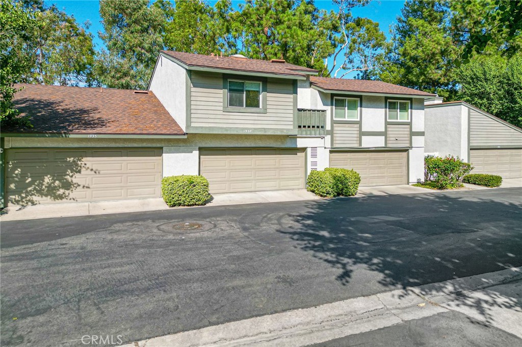 1937 Jacaranda Street