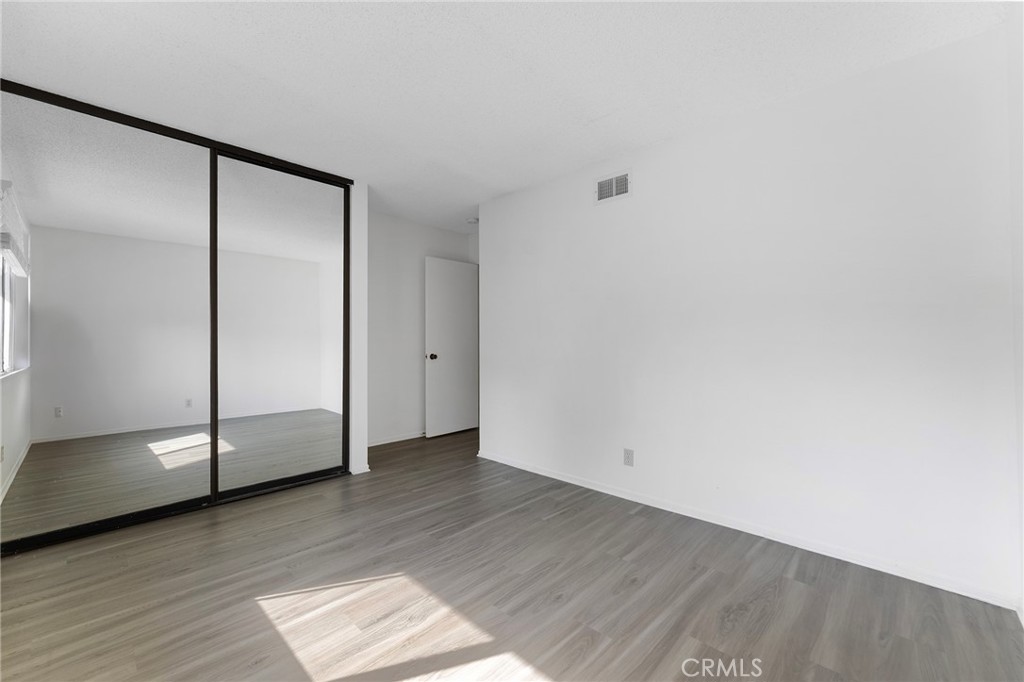 1937 Jacaranda Street