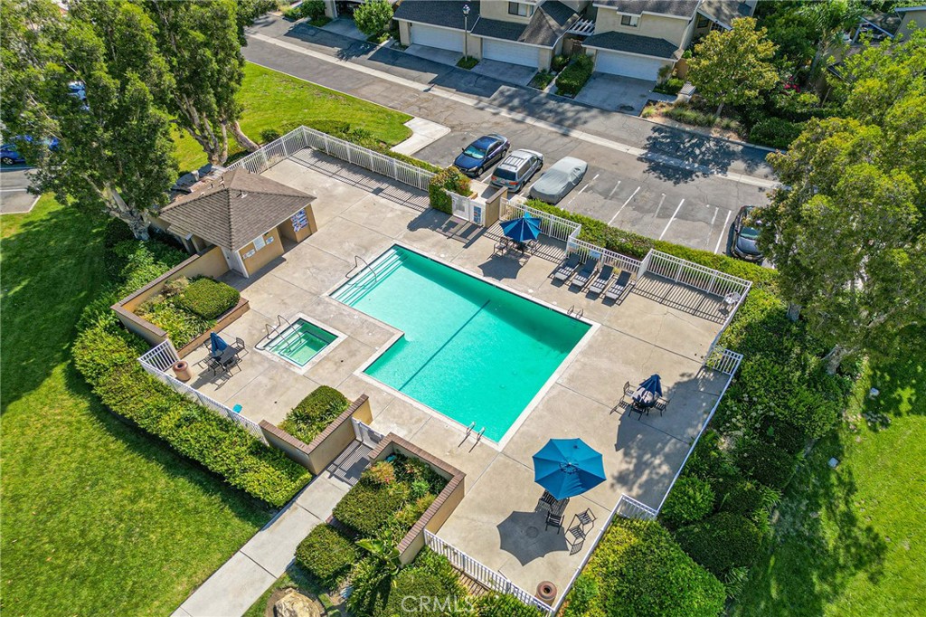 1937 Jacaranda Street