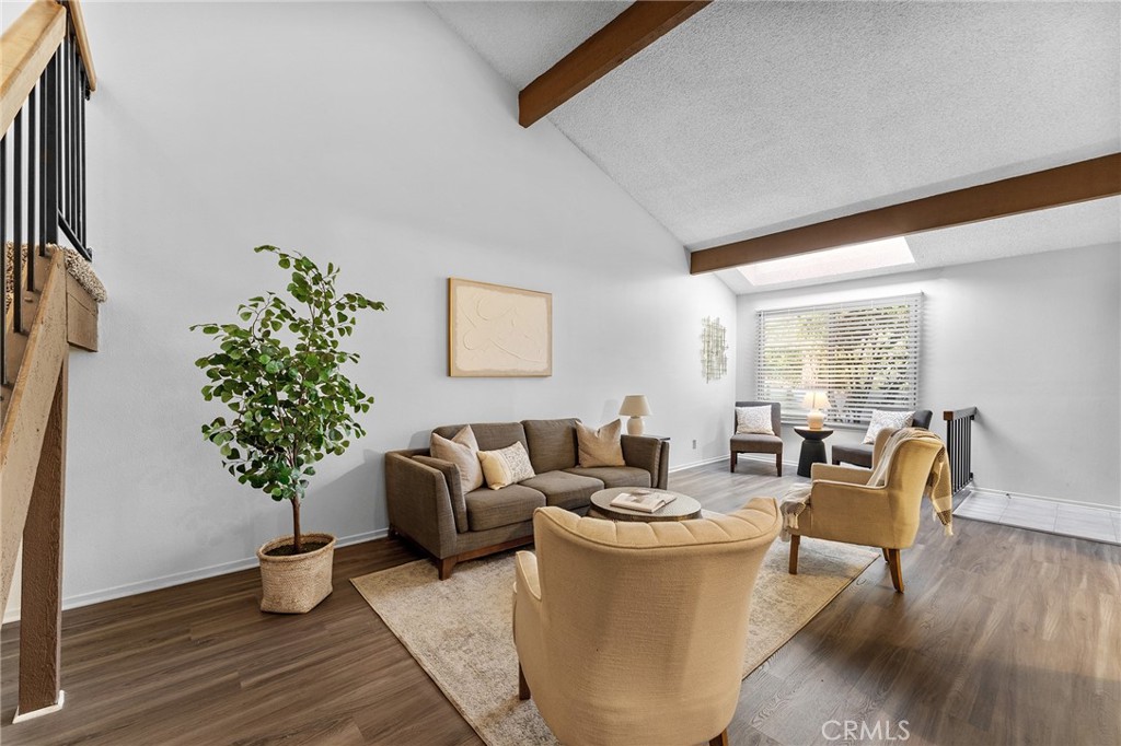 1937 Jacaranda Street