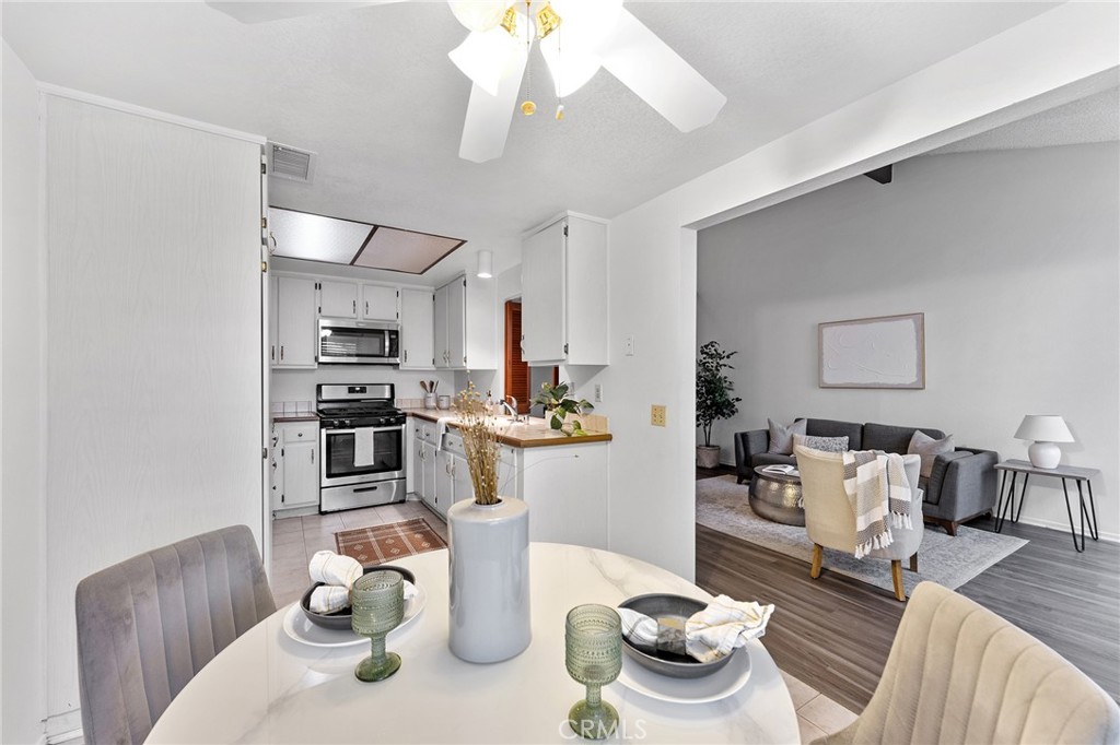 1937 Jacaranda Street