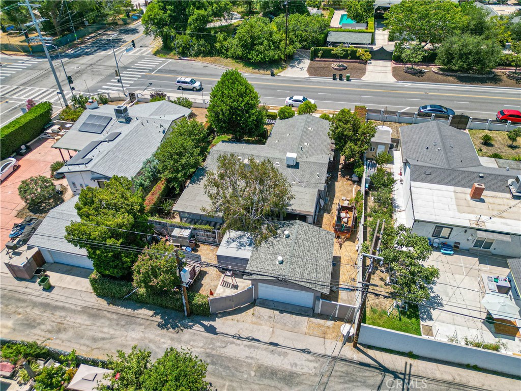11108 Louise Avenue