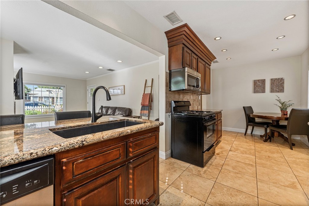 2682 Bonita Avenue