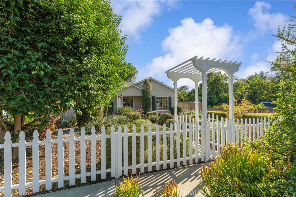 2682 Bonita Avenue