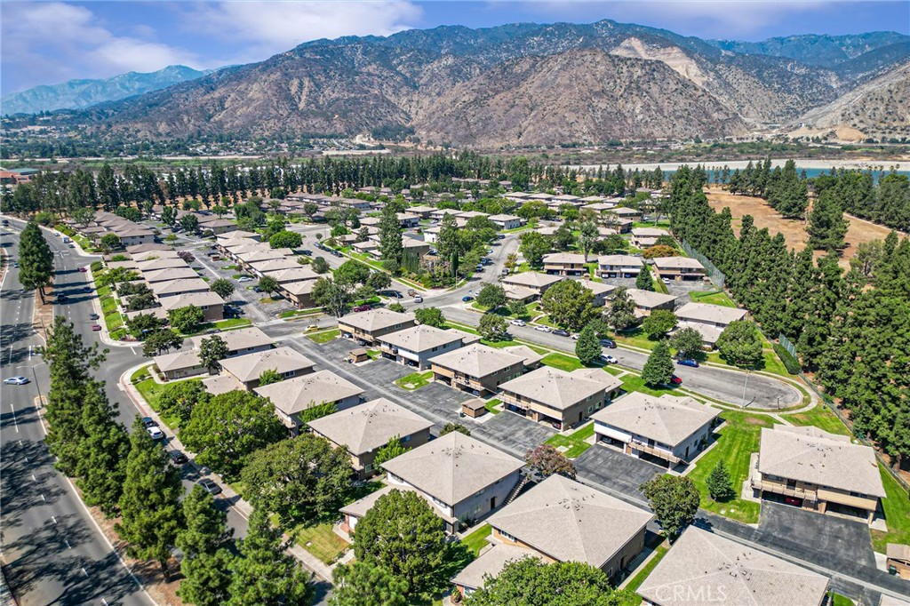 978 W Calle Del Sol 2