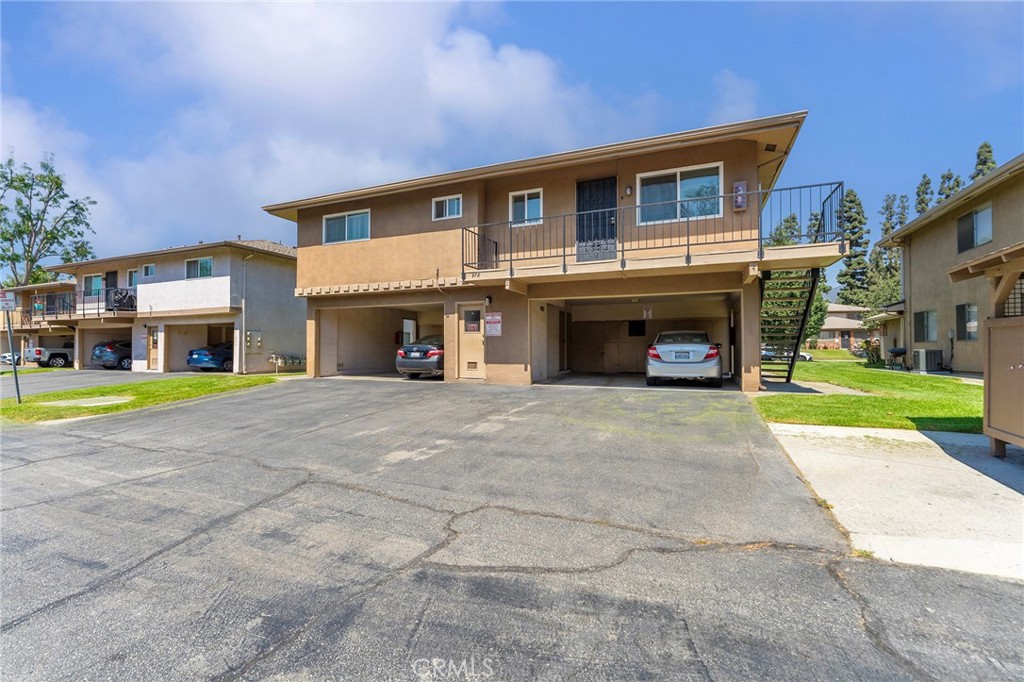 978 W Calle Del Sol 2