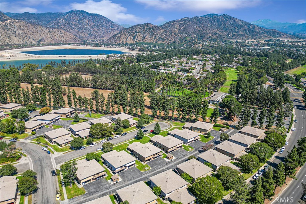 978 W Calle Del Sol 2