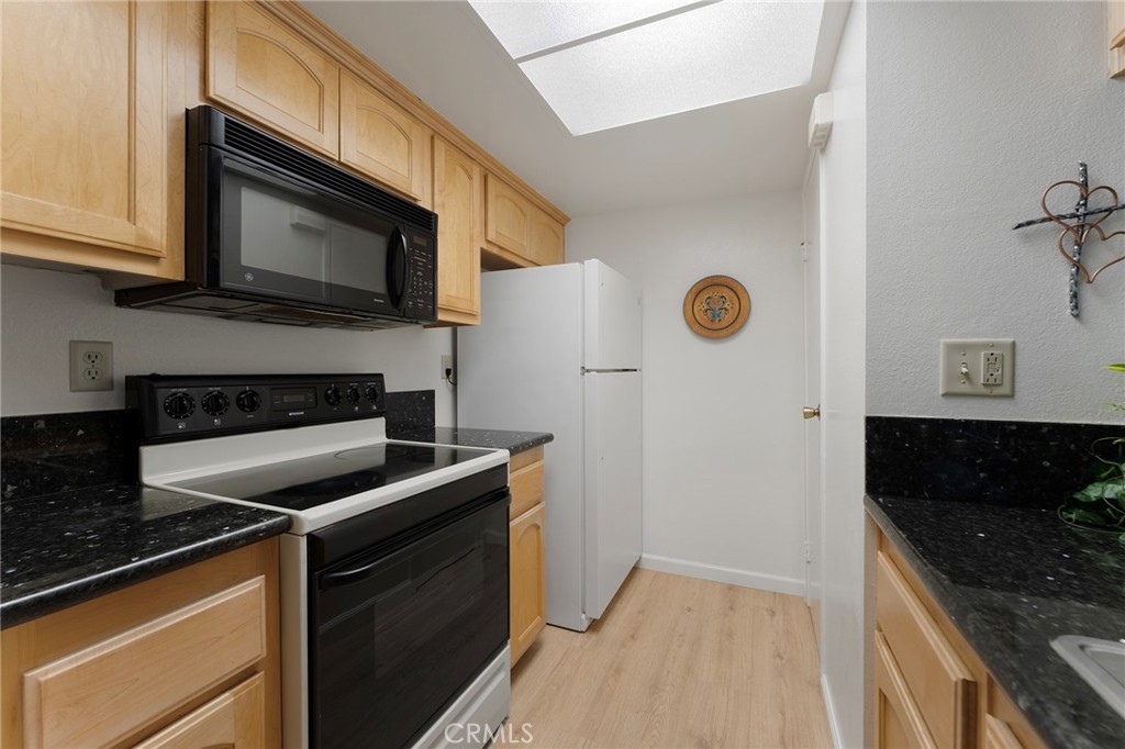 978 W Calle Del Sol 2