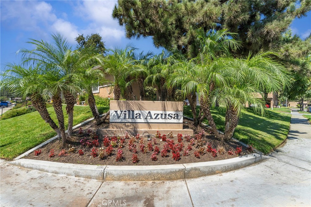 978 W Calle Del Sol 2