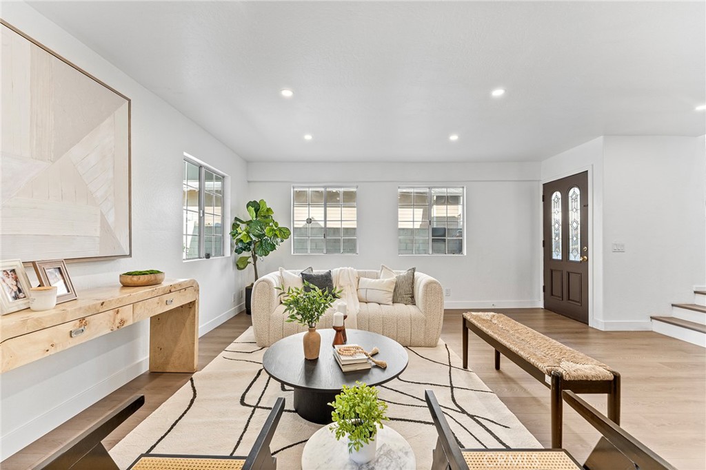 619 N Wilson Avenue B