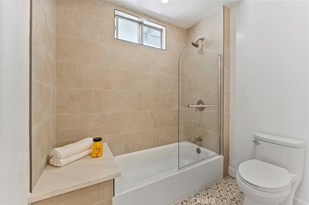 619 N Wilson Avenue B