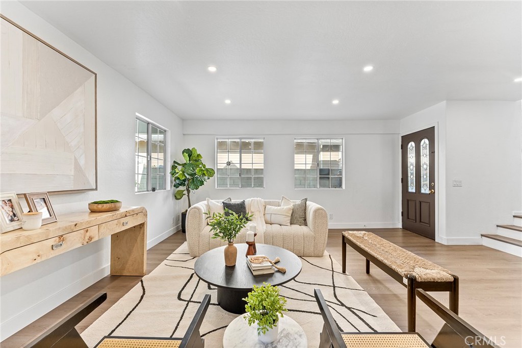 619 N Wilson Avenue B