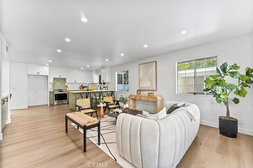 619 N Wilson Avenue B