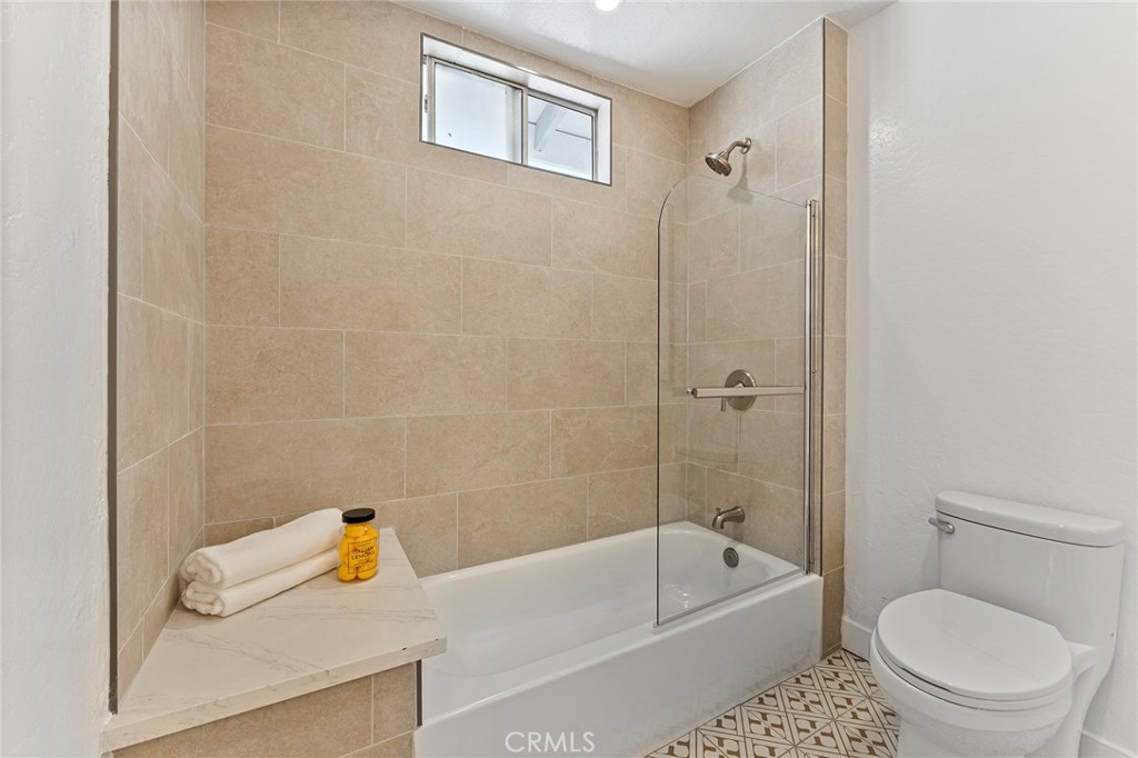 619 N Wilson Avenue B