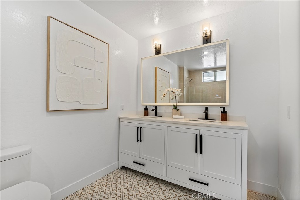 619 N Wilson Avenue B