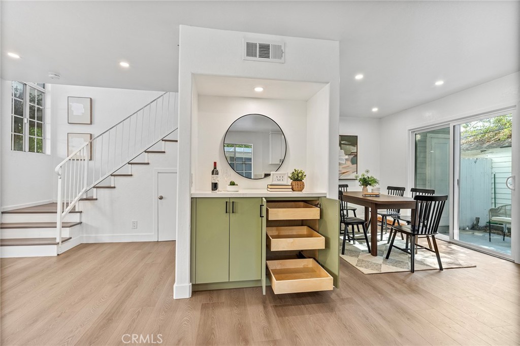 619 N Wilson Avenue B