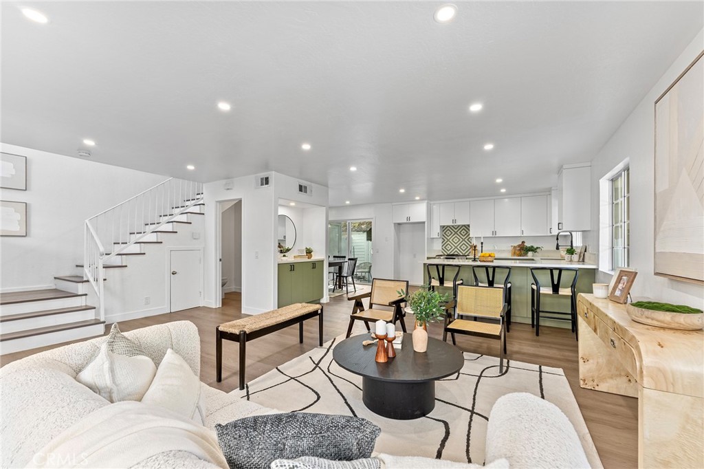 619 N Wilson Avenue B