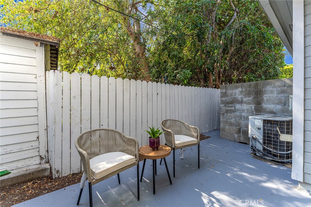 619 N Wilson Avenue B