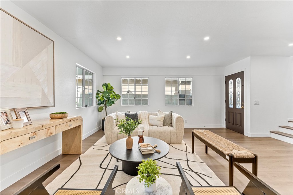 619 N Wilson Avenue B