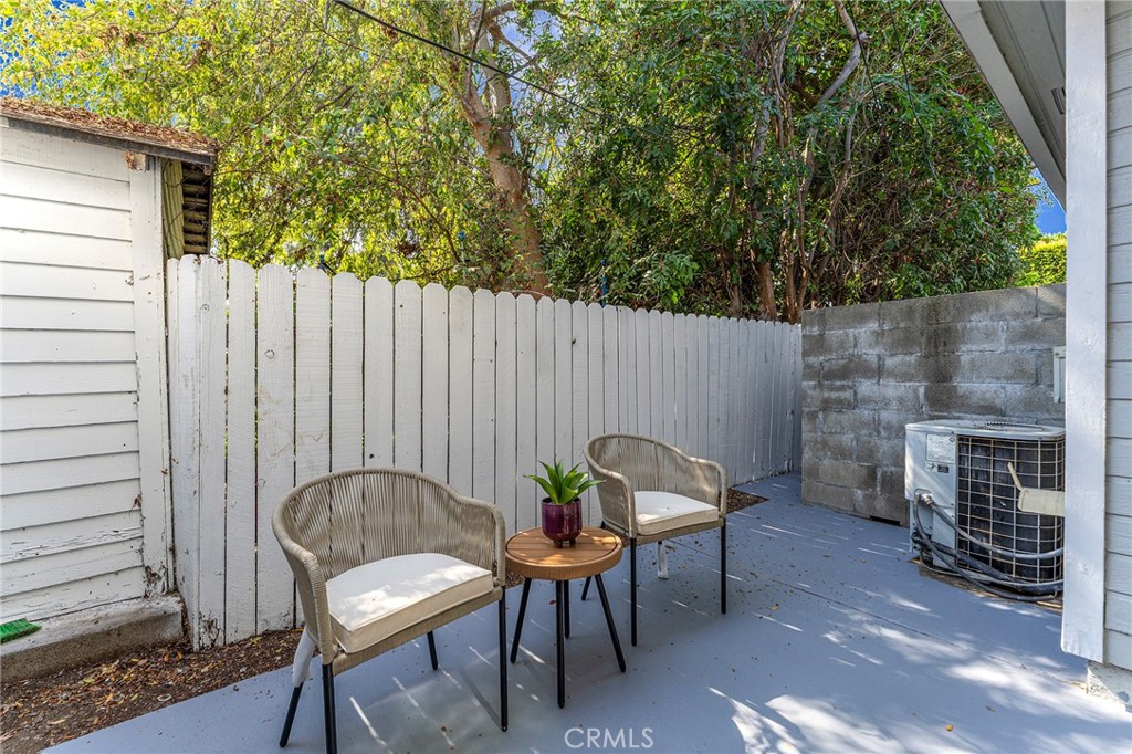 619 N Wilson Avenue B