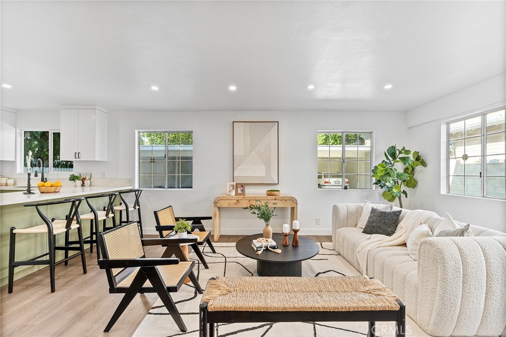 619 N Wilson Avenue B