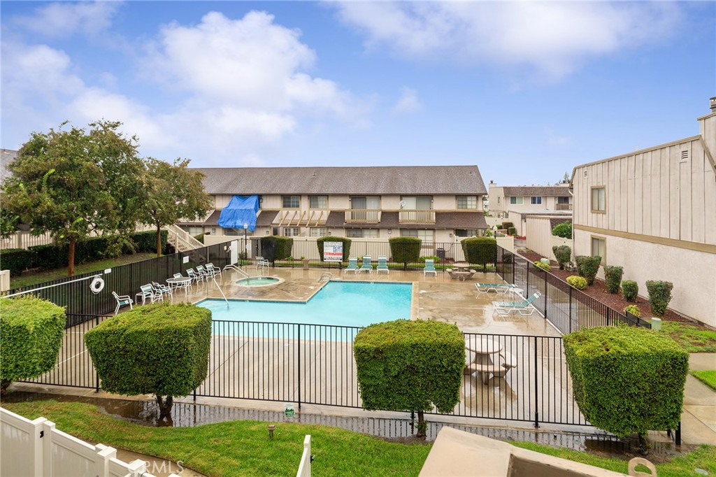 1234 N Citrus Avenue 2