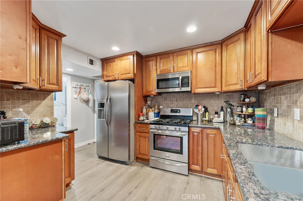 1234 N Citrus Avenue 2