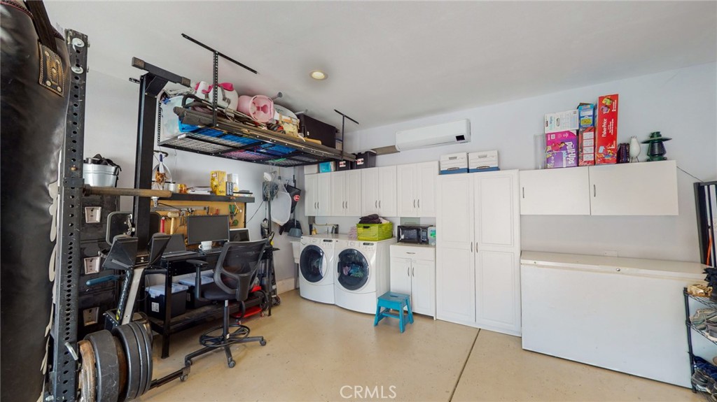 206 W Mountain View Avenue