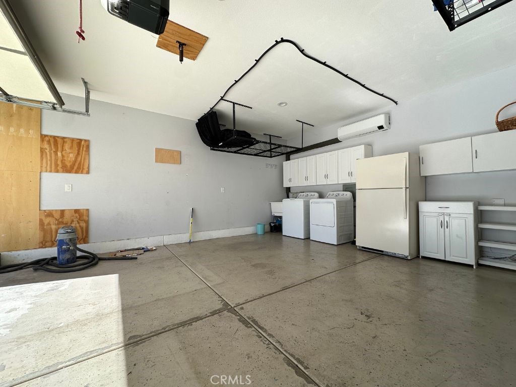 206 W Mountain View Avenue