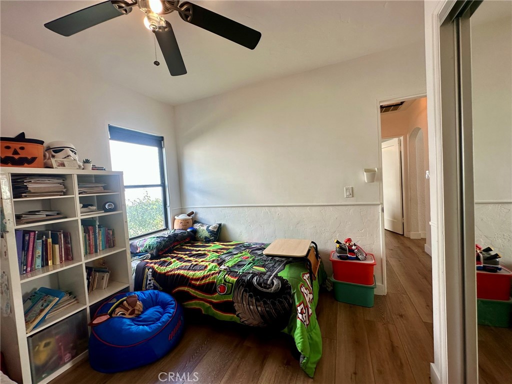 206 W Mountain View Avenue