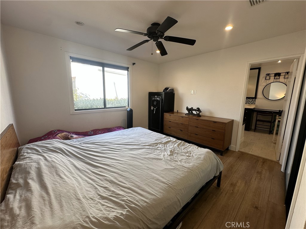 206 W Mountain View Avenue