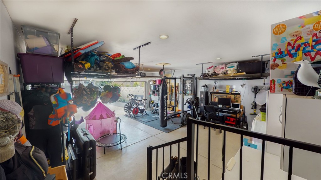 206 W Mountain View Avenue