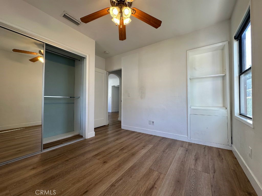 206 W Mountain View Avenue