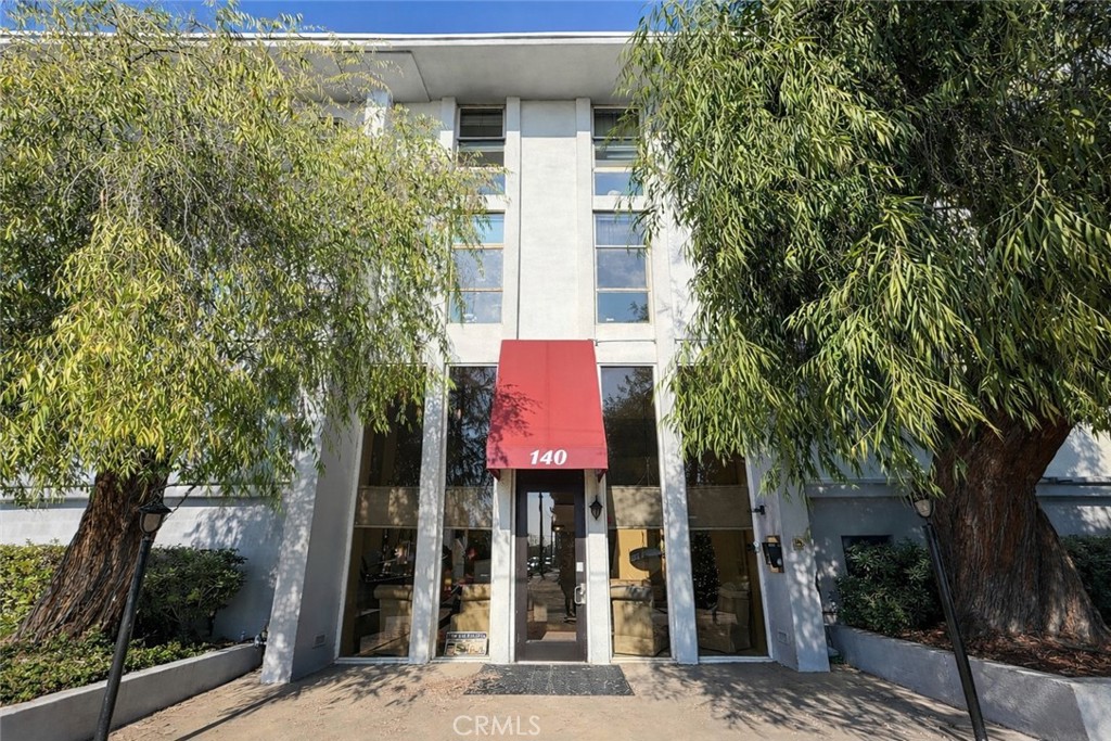 140 Walnut Avenue 4B